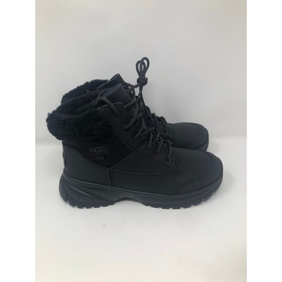 New UGGS Women Black Waterproof Leather Lace Up Boots Size 8 - Picture 4 of 12